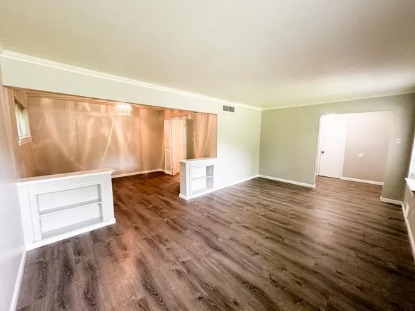 $3,700 | 6461 Danbury Lane, Dallas, TX 75214
