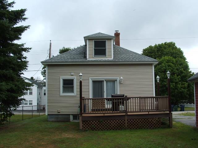 2 Laurier Street Biddeford, ME 04005 - Photo 4 of 23 Photo