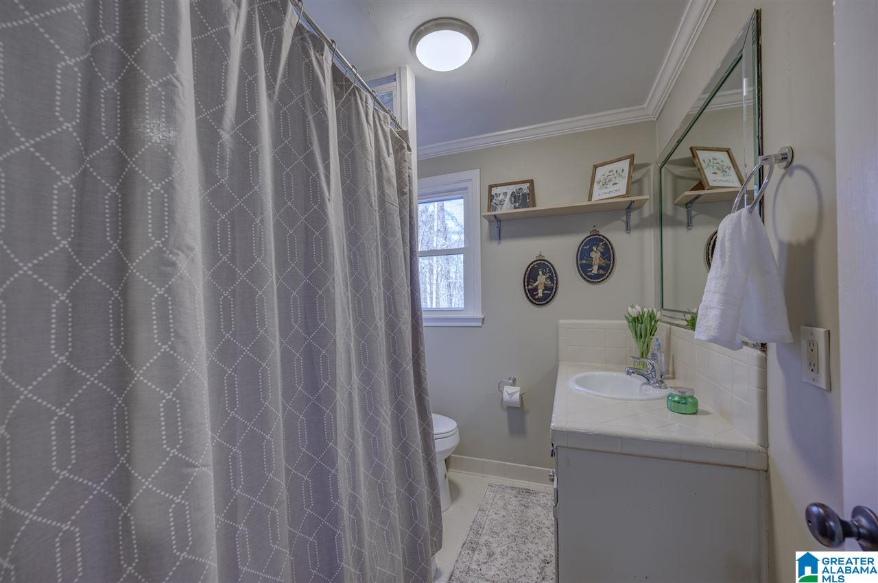 3421 Ridgecrest Drive Birmingham, AL 35216 - Photo 13 of 31