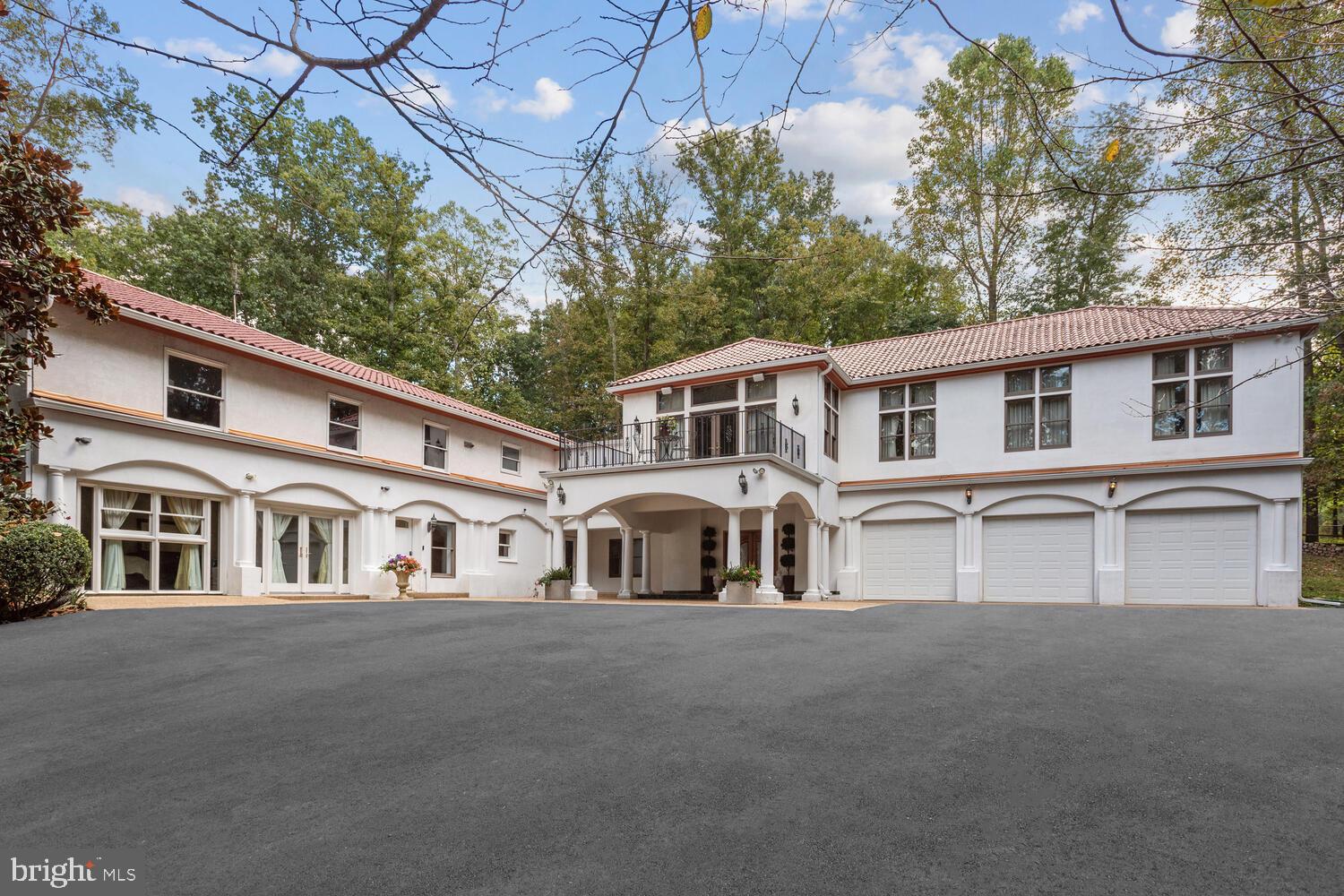 1005 Union Church Road McLean, VA 22102 - Photo 2 of 52 Front Exterior