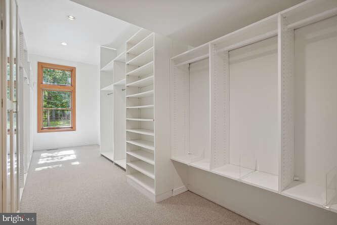1005 Union Church Road McLean, VA 22102 - Photo 29 of 52 Huge Walk-in Closet in Primary Bedroom