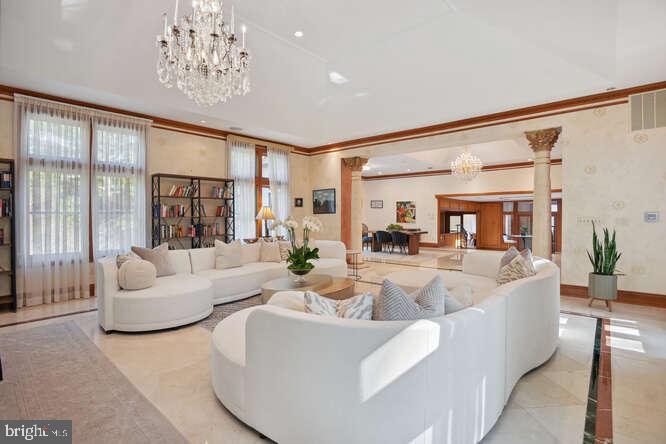 1005 Union Church Road McLean, VA 22102 - Photo 6 of 52 Grand Library/Great Room