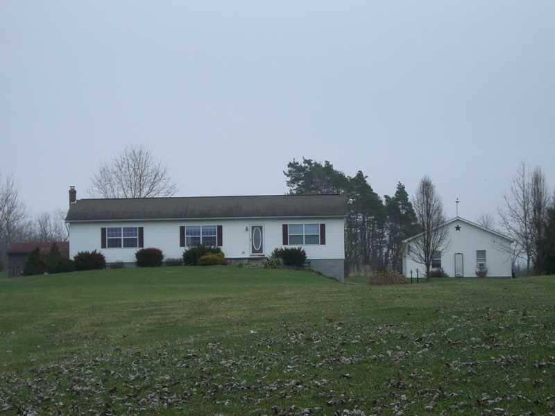 820 River Road Greenville, PA 16125 - Photo 1 of 18 Exterior Front.