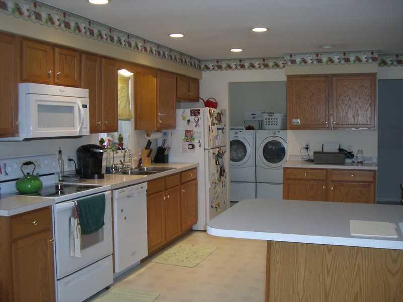 820 River Road Greenville, PA 16125 - Photo 4 of 18 Kitchen.