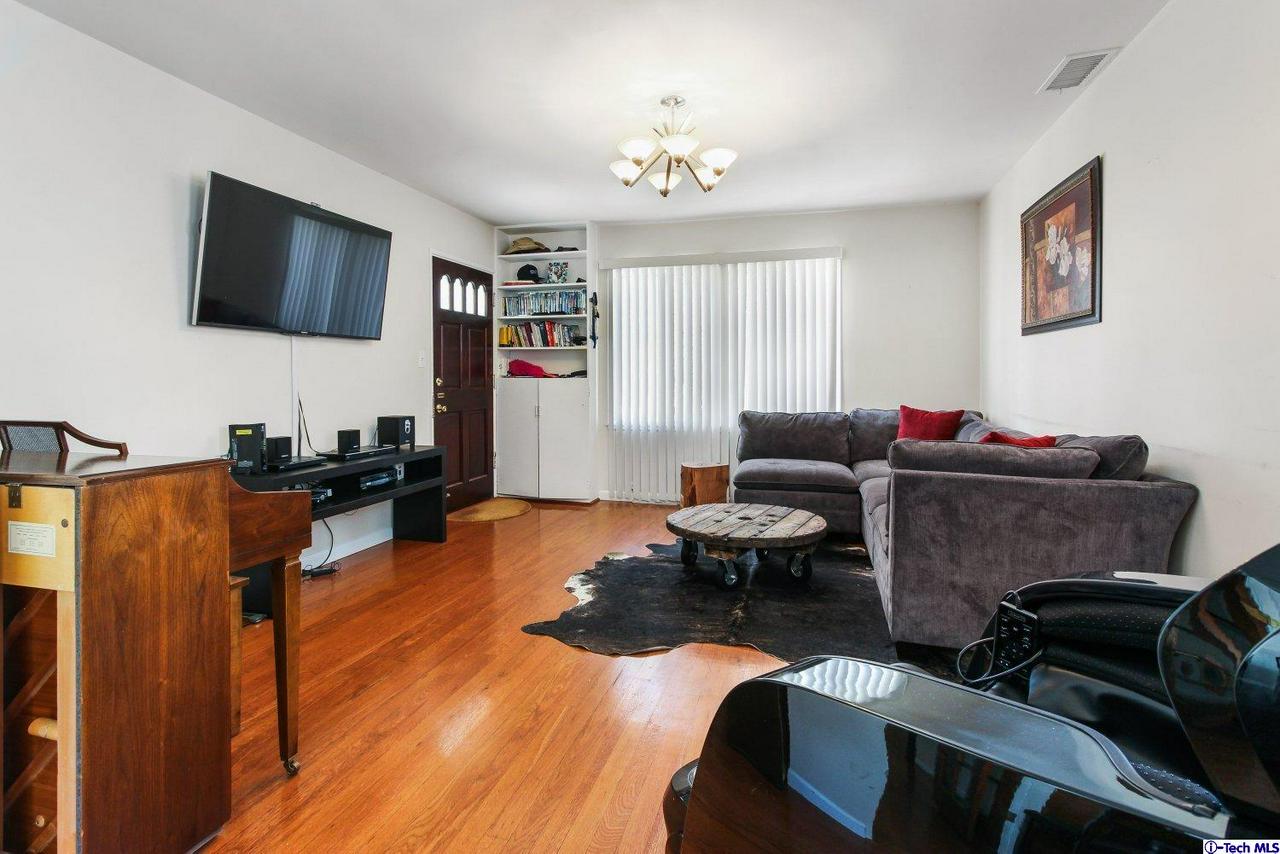528 Stanford Road Burbank, CA 91504 - Photo 13 of 30 Gallery Image 13