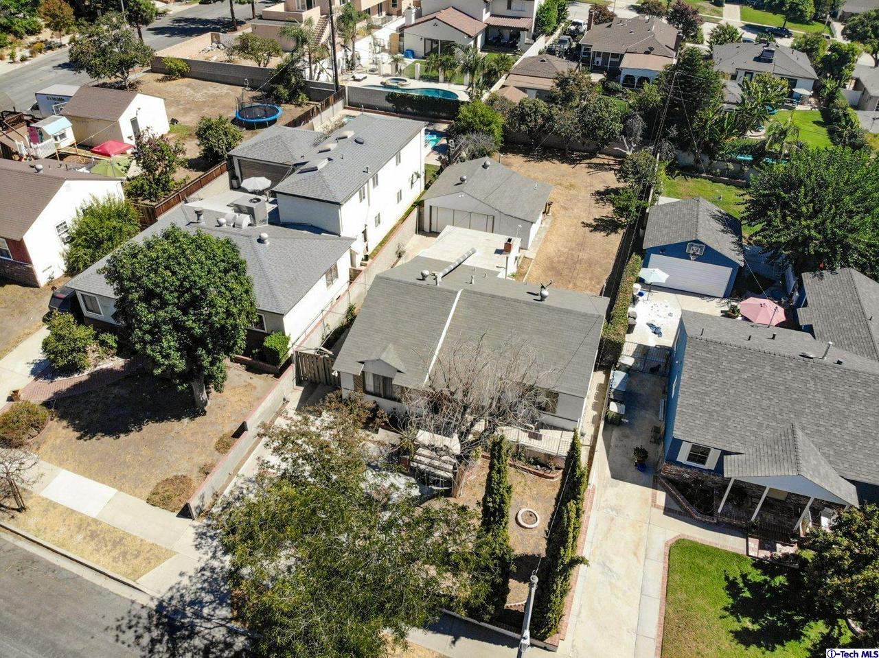 528 Stanford Road Burbank, CA 91504 - Photo 27 of 30 Gallery Image 27