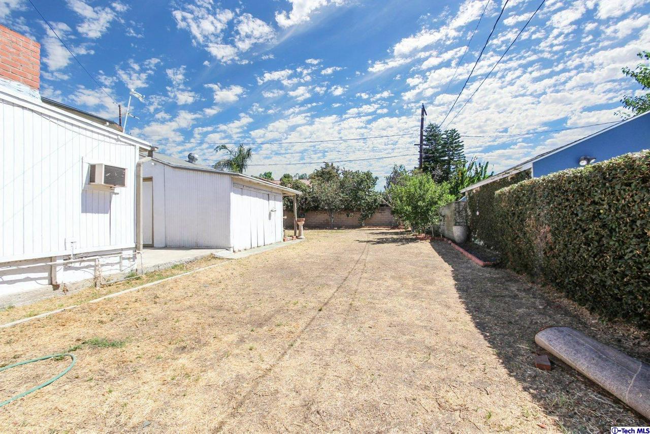 528 Stanford Road Burbank, CA 91504 - Photo 5 of 30 Gallery Image 5
