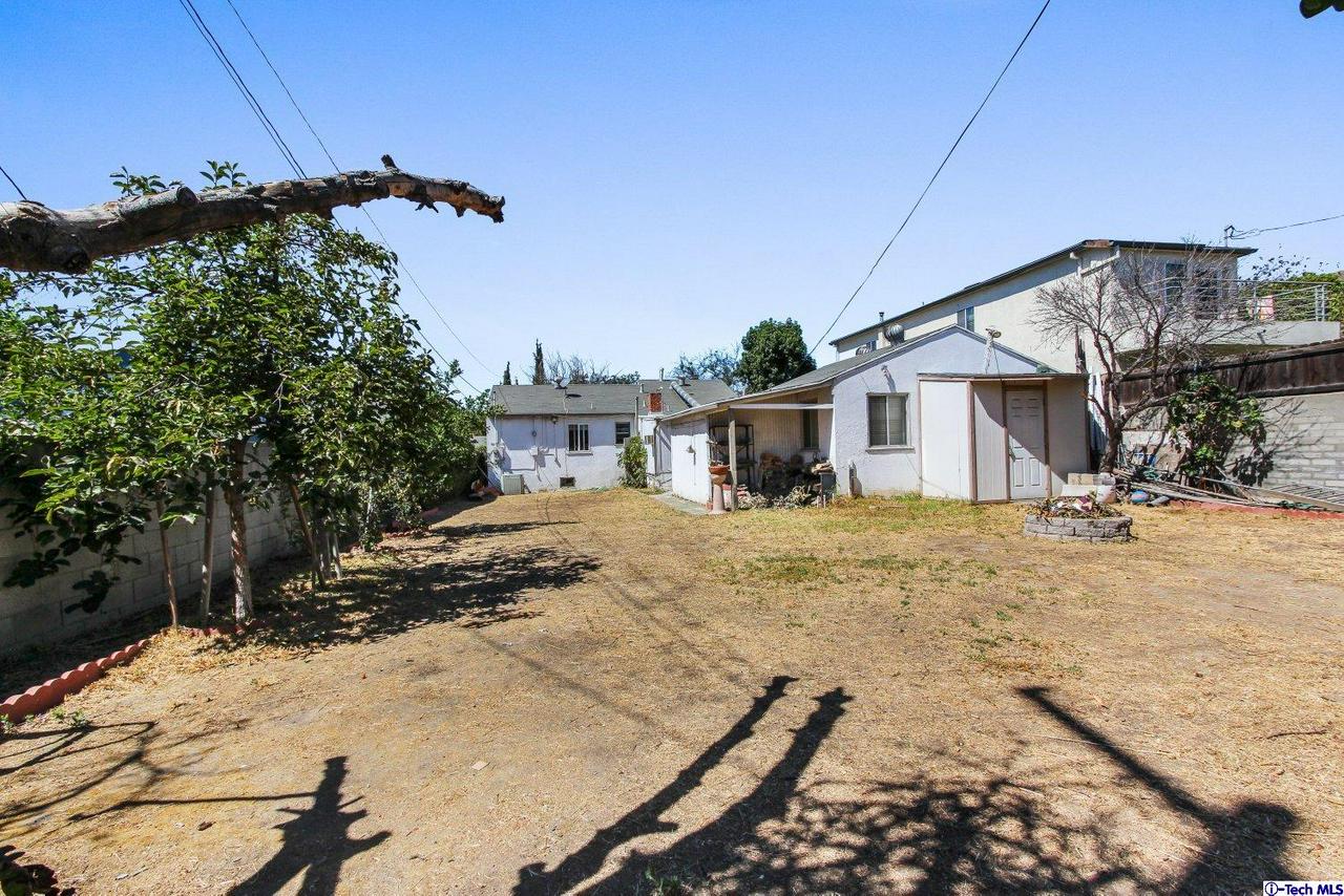 528 Stanford Road Burbank, CA 91504 - Photo 7 of 30 Gallery Image 7