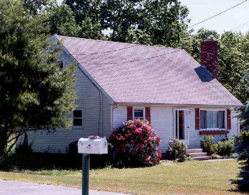 38 Quannacut Road Westerly, RI 02891 - Photo 1 of 1 Exterior Front.
