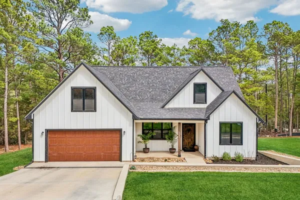 $489,000 | 106 Kahuku Court, Bastrop, TX 78602