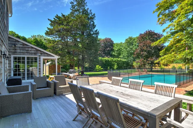 $50,000 | 82 Toilsome Lane, East Hampton, NY 11937