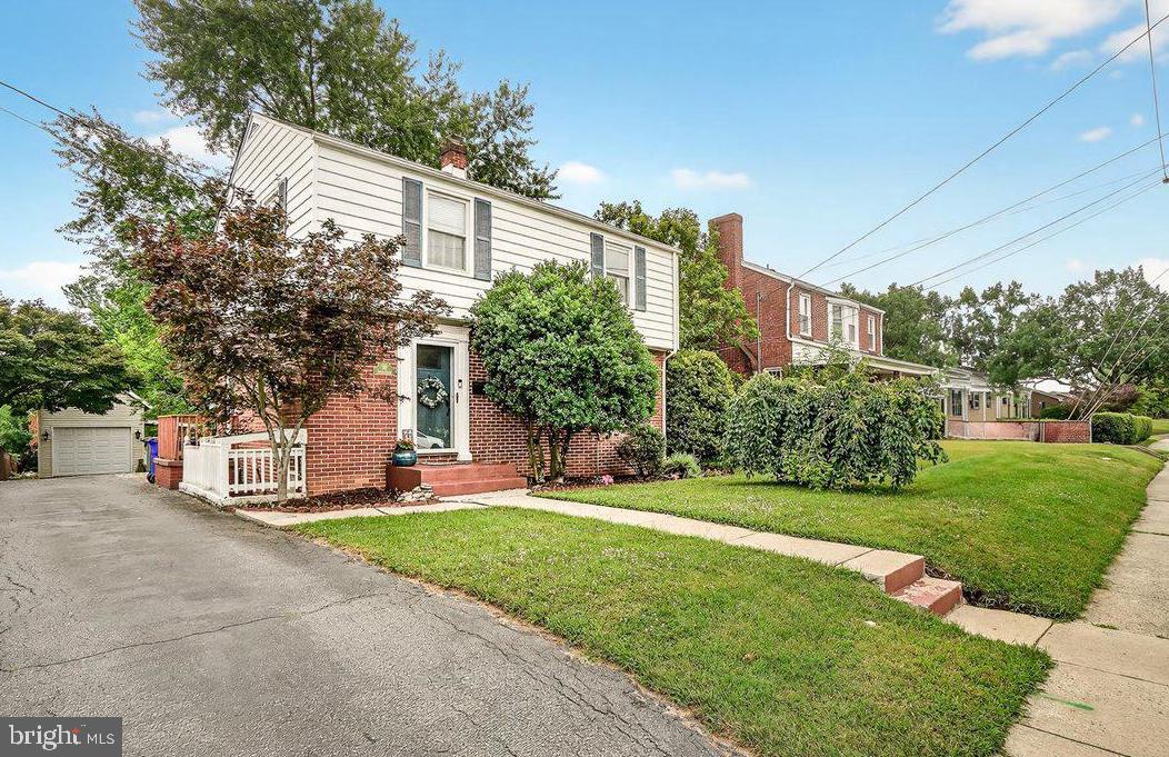 22 Norva Avenue Frederick, MD 21701 - Photo 4 of 37 a view of a house with a yard