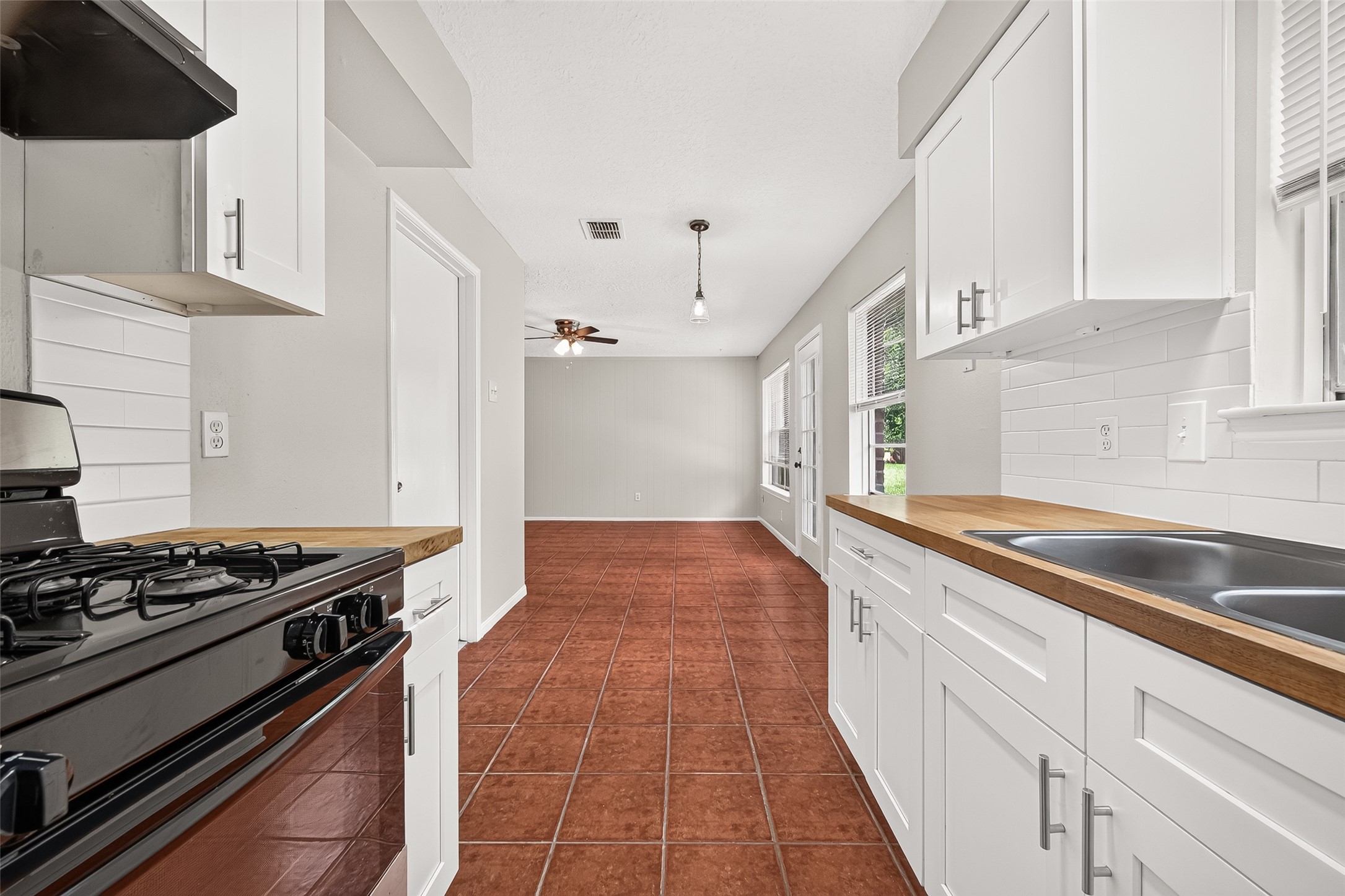 5319 Ridge Turn Drive Houston, TX 77053 - Photo 19 of 38