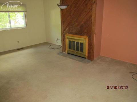 9548 Oakhill Road Holly, MI 48442 - Photo 6 of 9 20196254-5.JPG