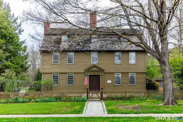 $1,395,000 | 30 Hollow Road, Woodbury, CT 06798