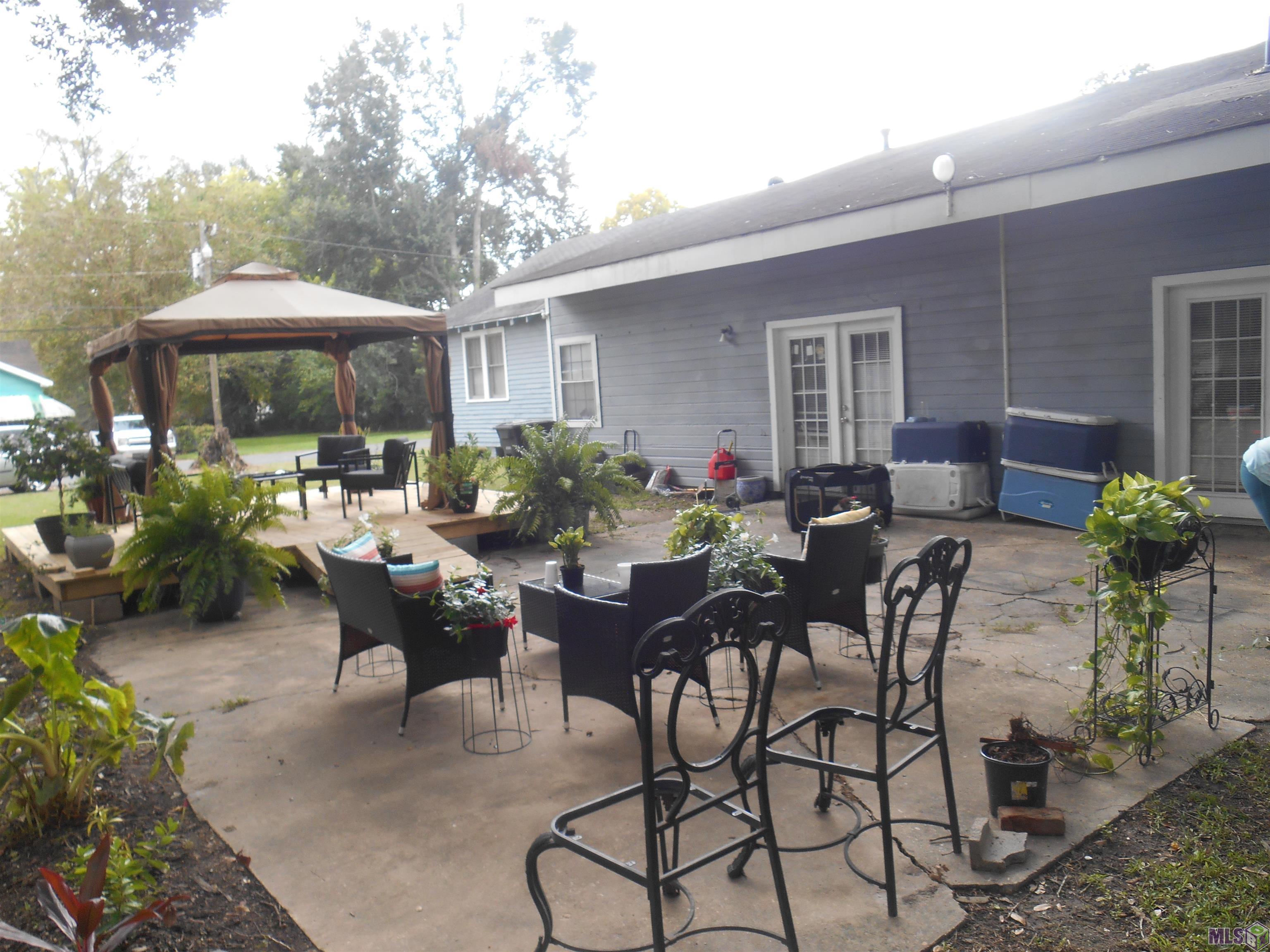 2925 Seneca Street Baton Rouge, LA 70805 - Photo 27 of 35 BEAUTIFUL YARD