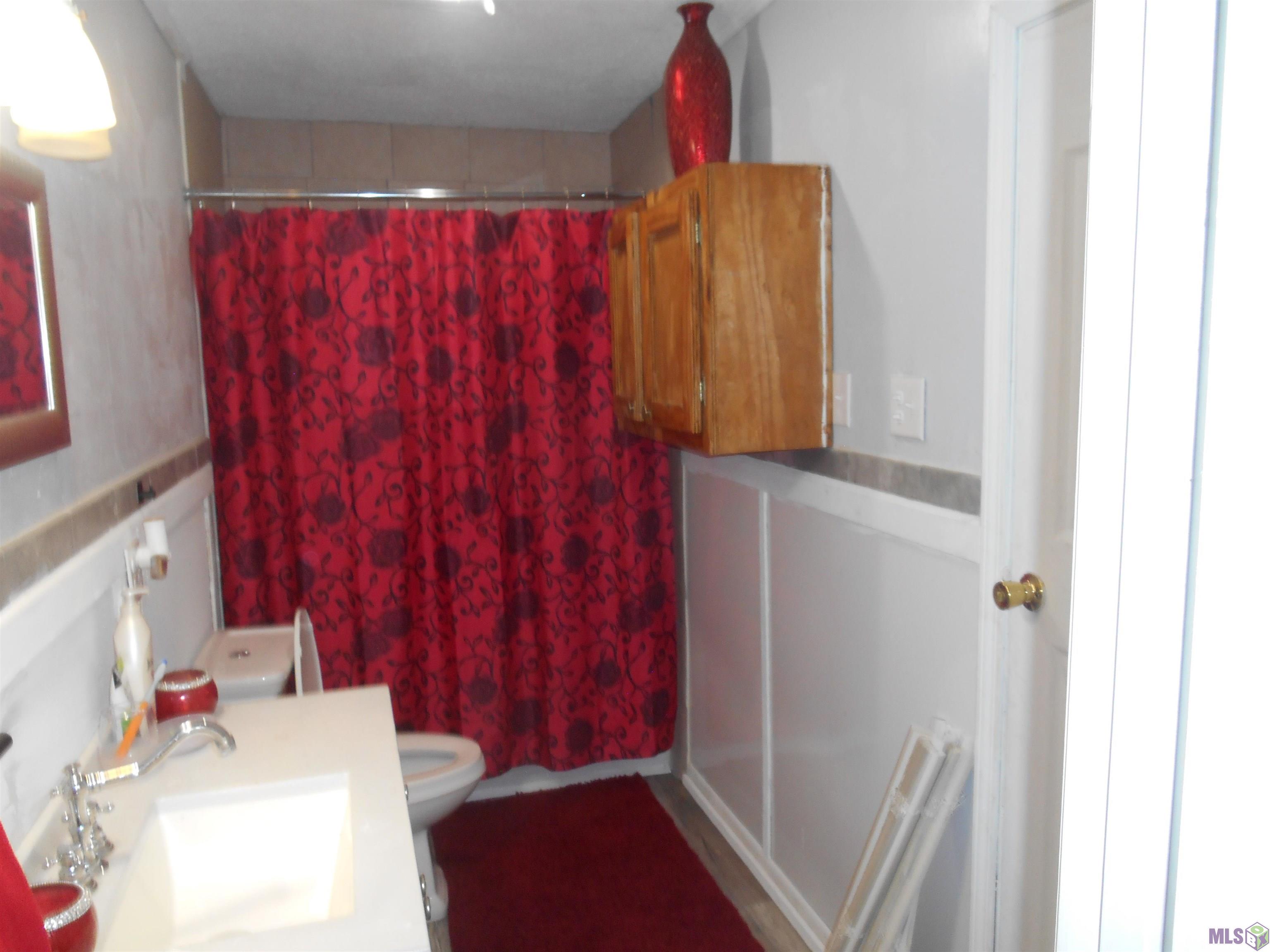 2925 Seneca Street Baton Rouge, LA 70805 - Photo 30 of 35 BATH
