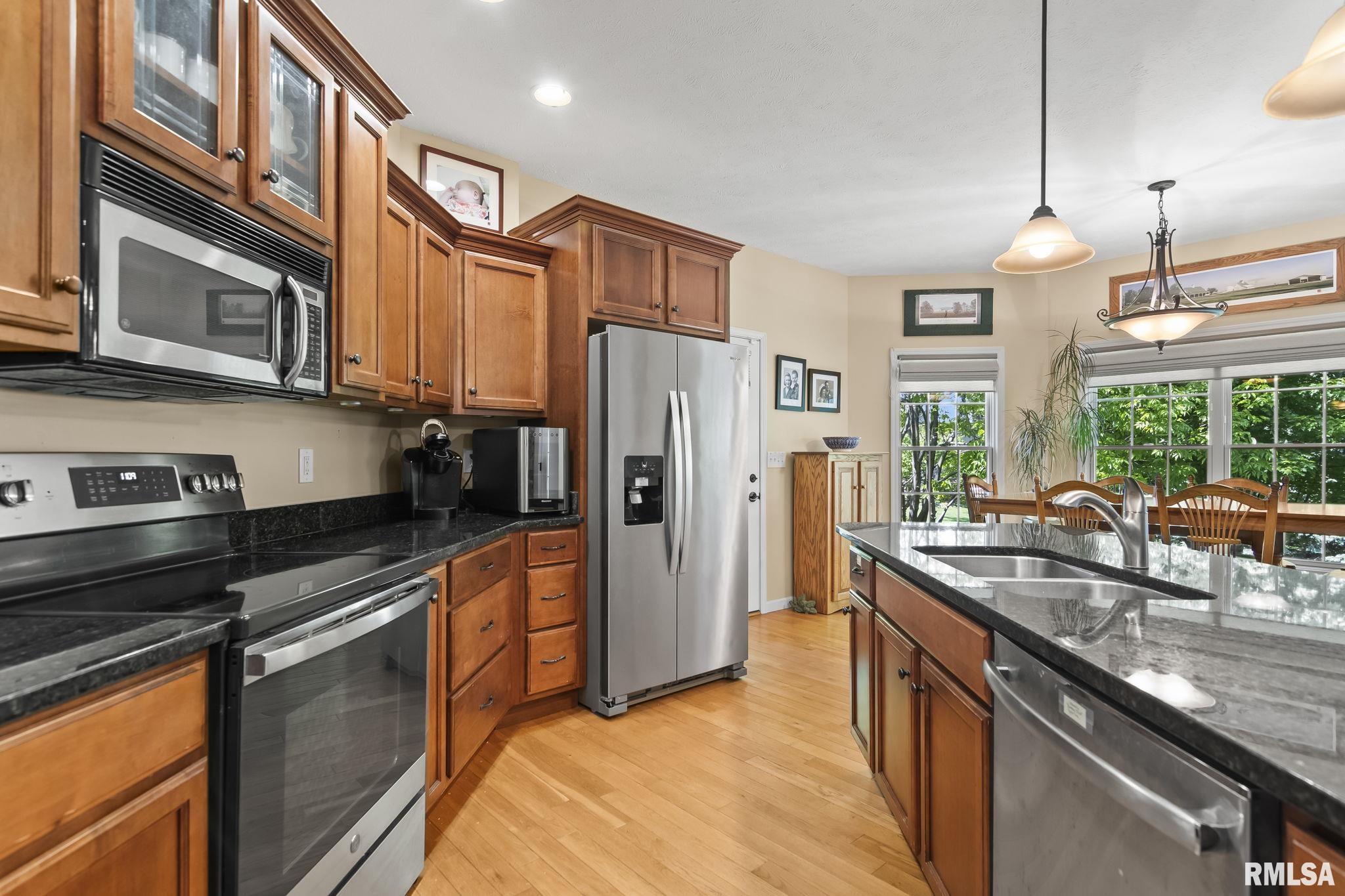 1621 Hoechester Road Springfield, IL 62712 - Photo 12 of 44