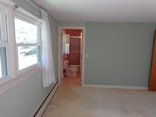517 Chadwick Road Haverhill, MA 01835 - Photo 12 of 23 Gallery Image 12