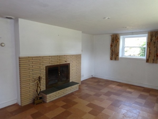 517 Chadwick Road Haverhill, MA 01835 - Photo 14 of 23 Gallery Image 14