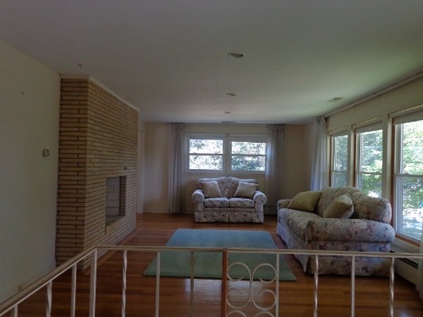 517 Chadwick Road Haverhill, MA 01835 - Photo 6 of 23 Gallery Image 6