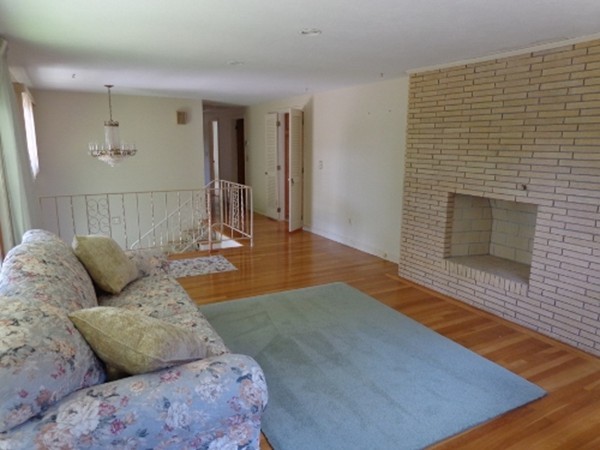 517 Chadwick Road Haverhill, MA 01835 - Photo 7 of 23 Gallery Image 7
