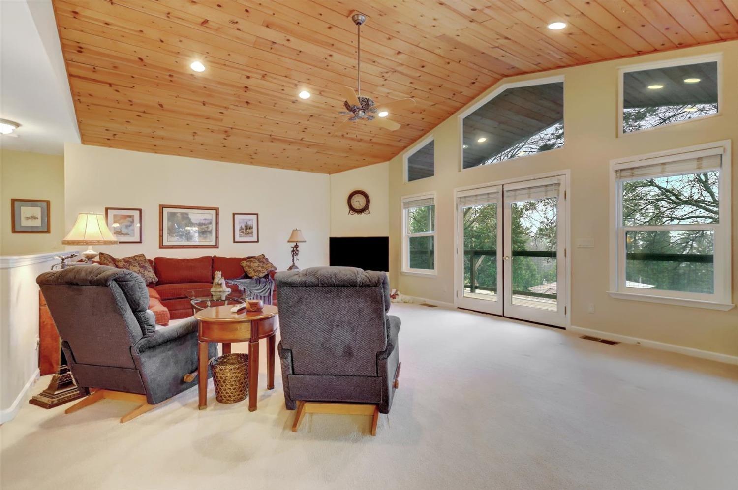 17036 Alice Way Grass Valley, CA 95949 - Photo 7 of 58 a living room with furniture and a large window