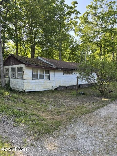 134 Perry Road Greentown, PA 18426 - Photo 4 of 30