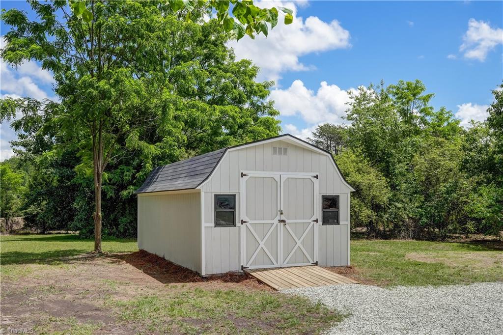 7792 Highway 68 Stokesdale, NC 27357 - Photo 37 of 42