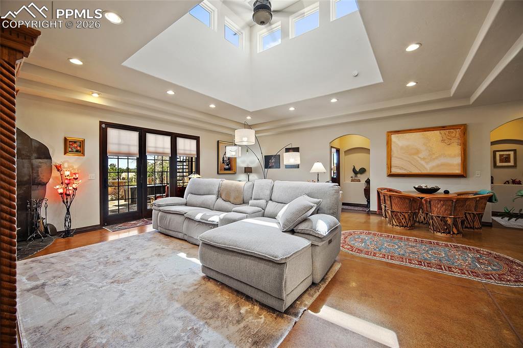 8200 Abbey Road Pueblo, CO 81004 - Photo 14 of 46