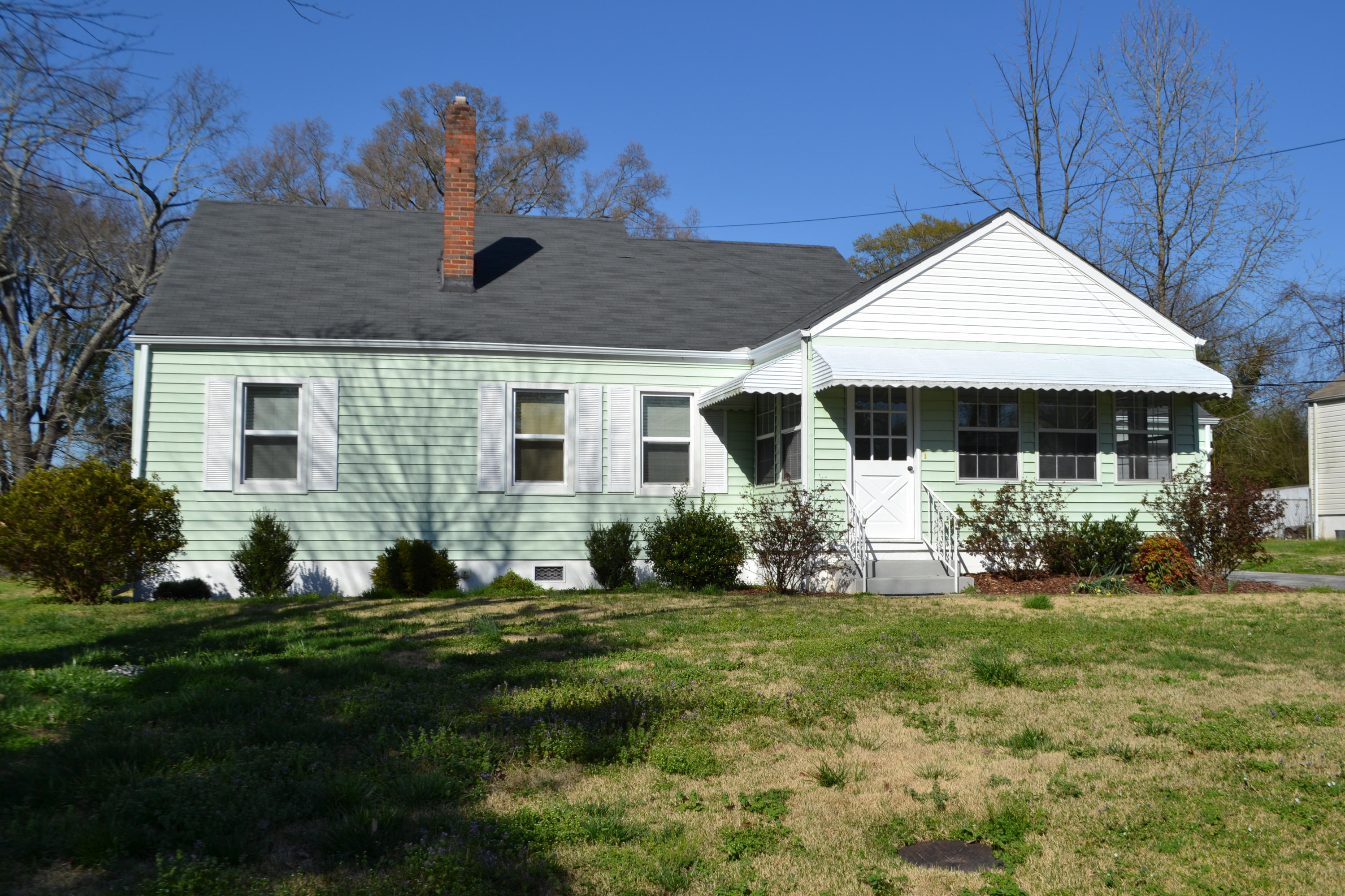 305 Friar Road Chattanooga, TN 37421 - Photo 2 of 23 DSC_0487