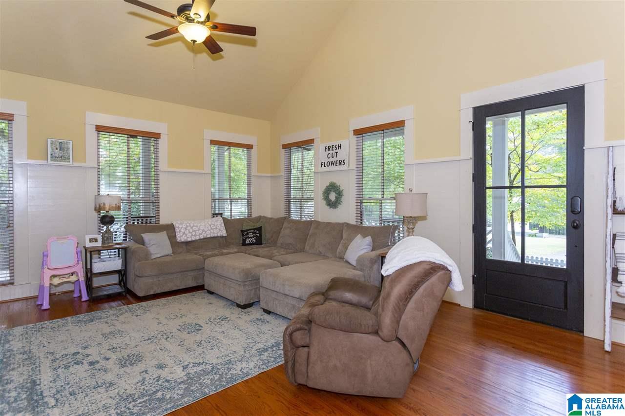 166 Oak Circle Hayden, AL 35079 - Photo 13 of 43