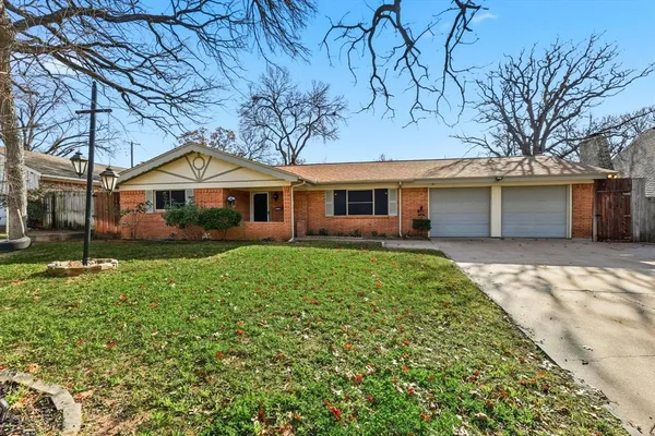 $349,900 | 1809 Toplea Drive, Euless, TX 76040