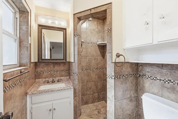 $349,900 | 1809 Toplea Drive, Euless, TX 76040