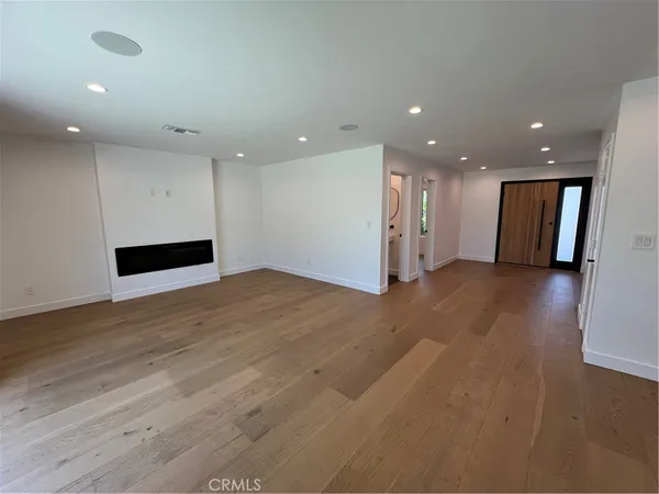 $5,700 | 1863 Burleson Avenue, Thousand Oaks, CA 91360