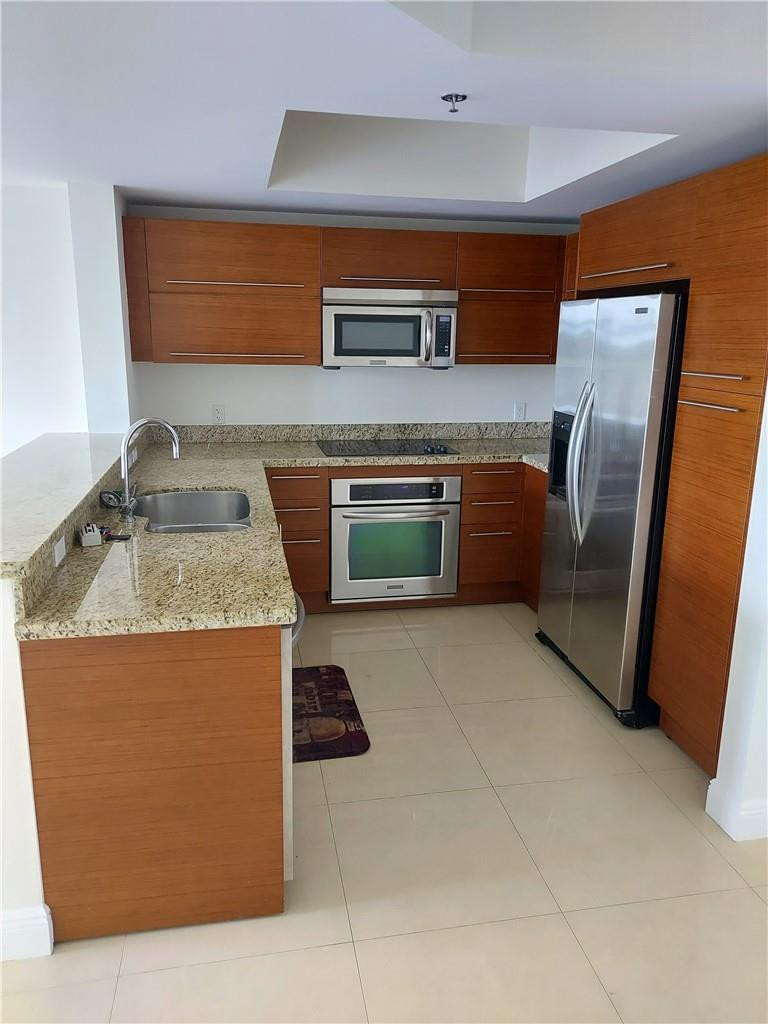 2641 North Flamingo Road, Unit 405 Sunrise, FL 33323 - Photo 10 of 18 Photo 10