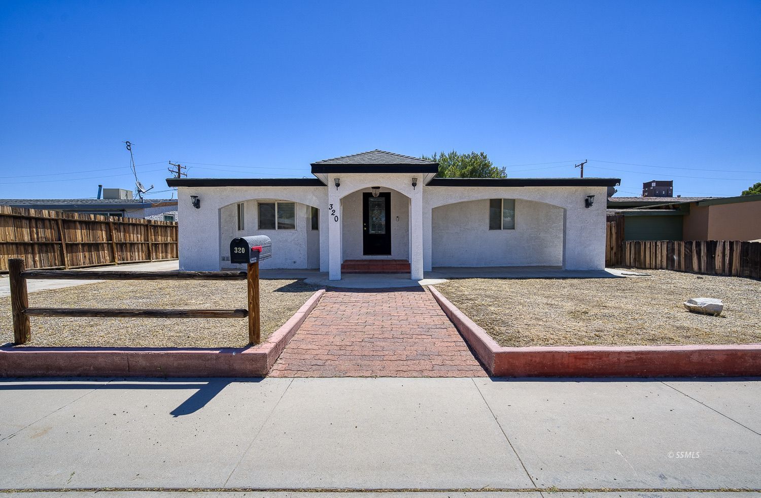 320 North Helena Street Ridgecrest, CA 93555 - Photo 1 of 39