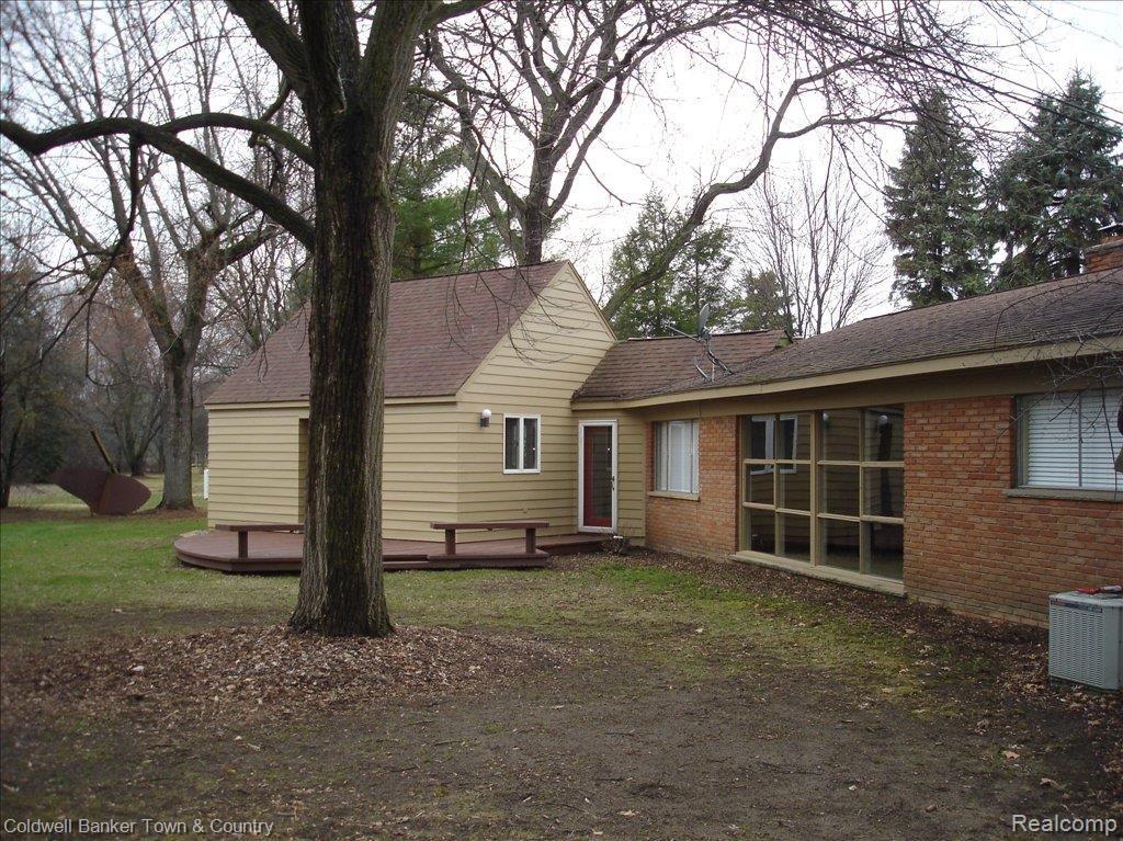 4565 Pickering Road Bloomfield Hills, MI 48301 - Photo 4 of 25 Rear Of Home