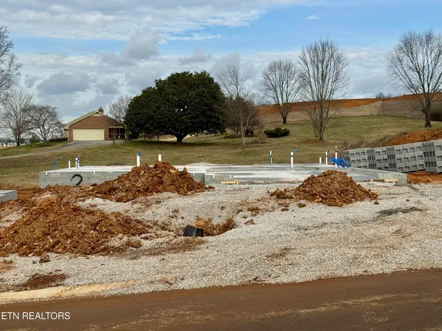 $680,500 | 8861 Dancing Bear Lane, Knoxville, TN 37923