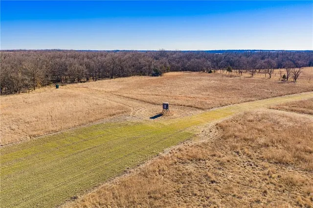 $448,000 | Scott Road, Prescott, KS 66767