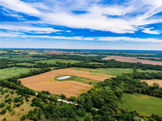 $448,000 | Scott Road, Prescott, KS 66767