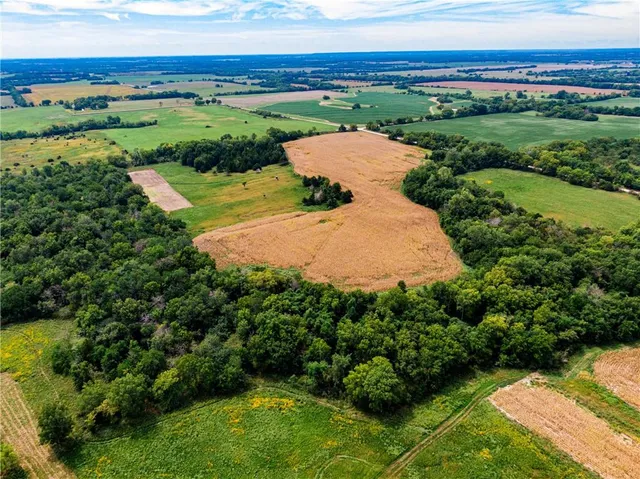 $896,000 | Scott Road, Prescott, KS 66767