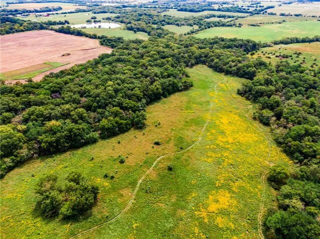 $896,000 | Scott Road, Prescott, KS 66767