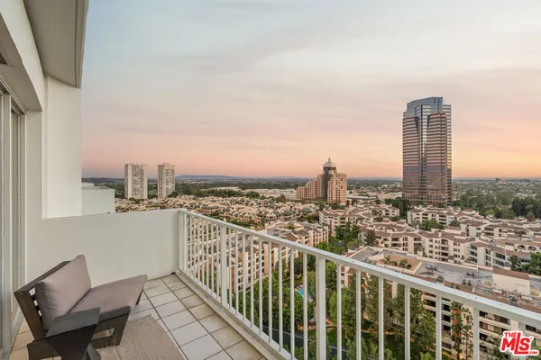 $1,295,000 | 2170 Century Park East, Unit 2107, Los Angeles, CA 90067