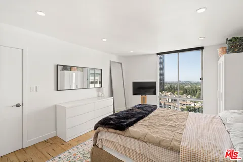 $1,295,000 | 2170 Century Park East, Unit 2107, Los Angeles, CA 90067