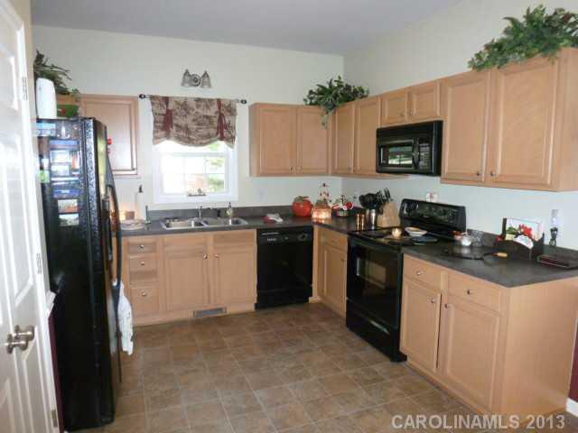 2008 Hunters Ridge Road, Unit 39 Lancaster, SC 29720 - Photo 8 of 16 Gallery Image 8