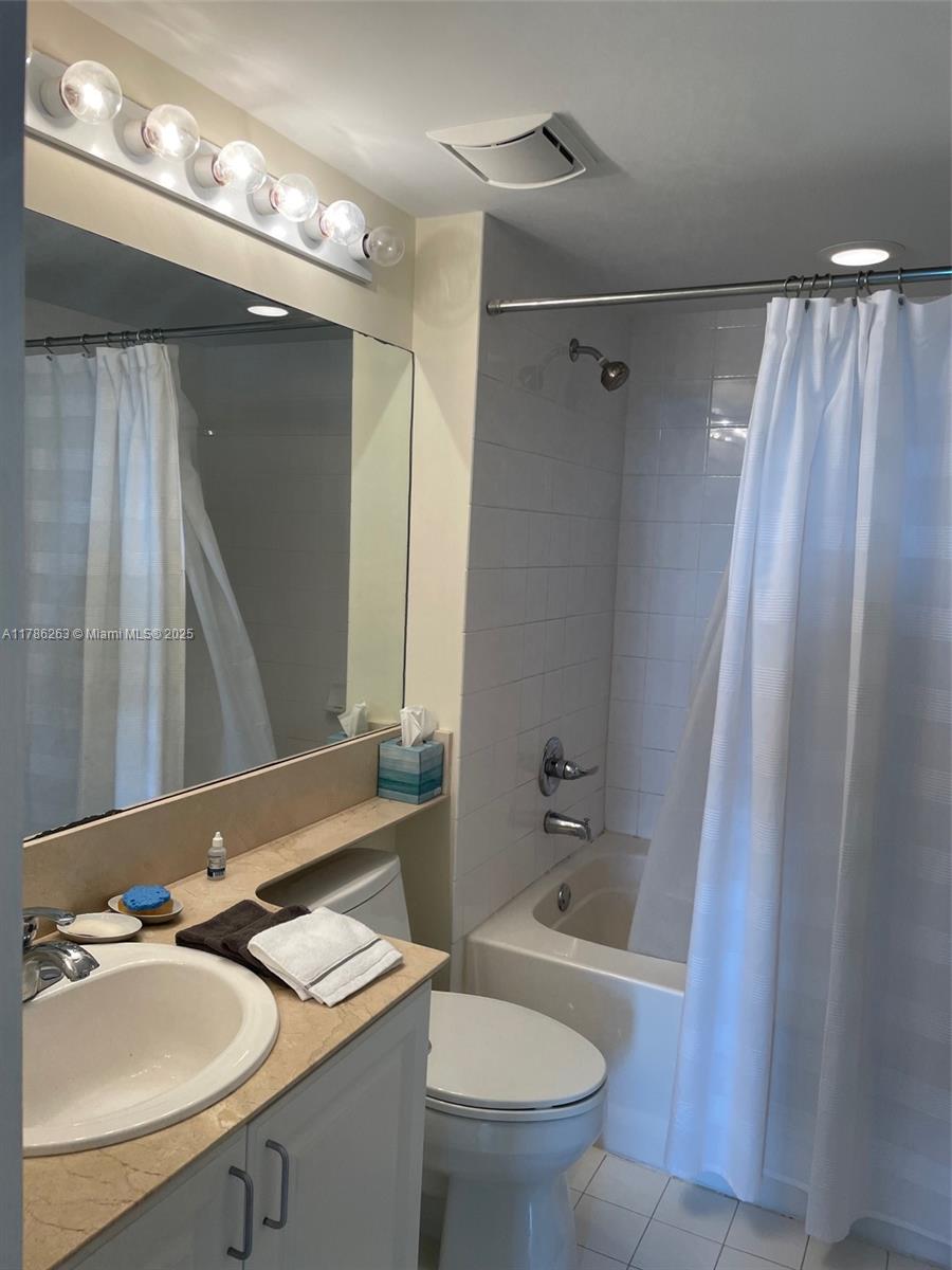 Brickell Miami, FL 33131 - Photo 19 of 25