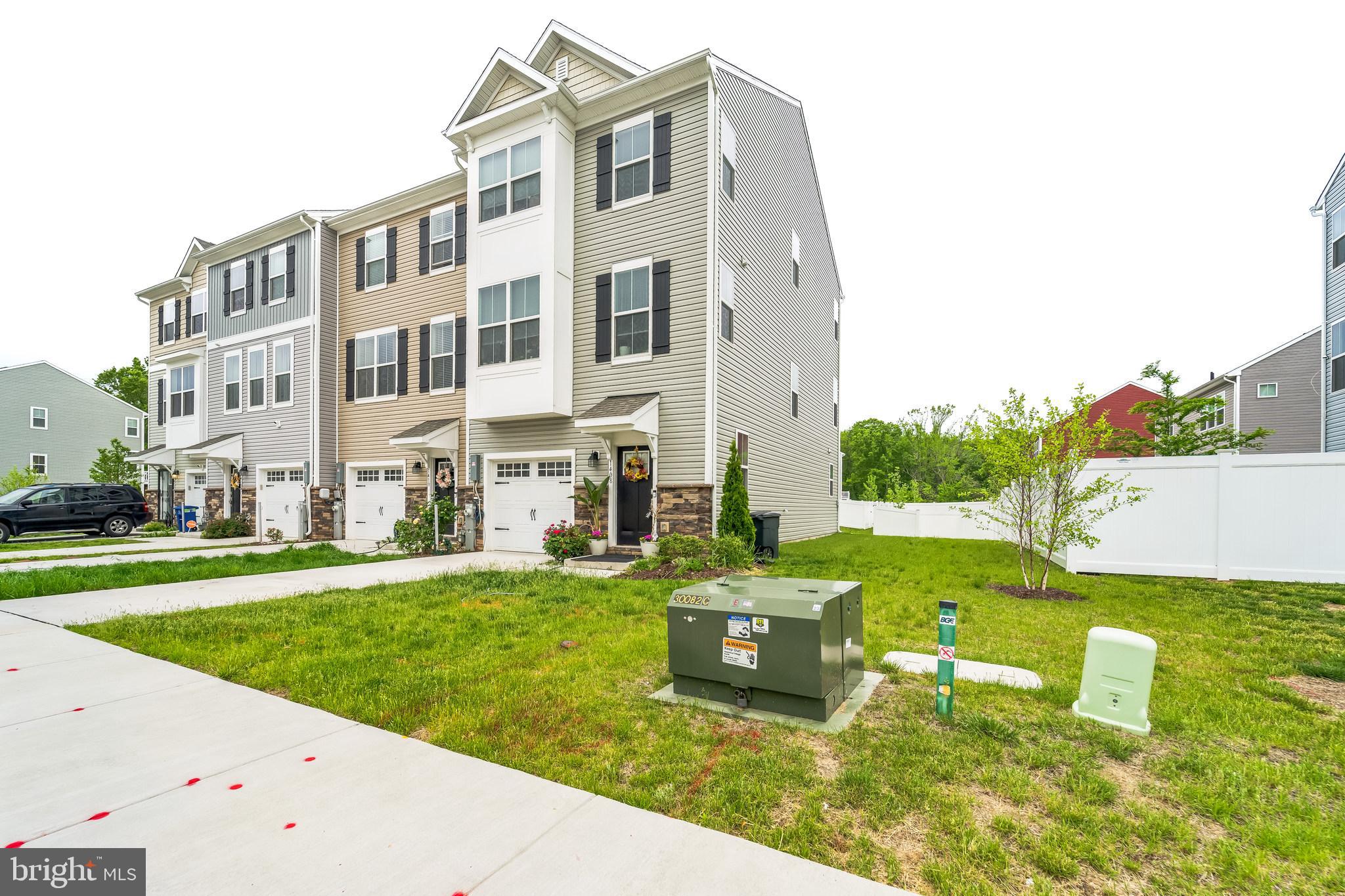 1408 Hudson View Road Essex, MD 21221 - Photo 2 of 31 Exterior- Front