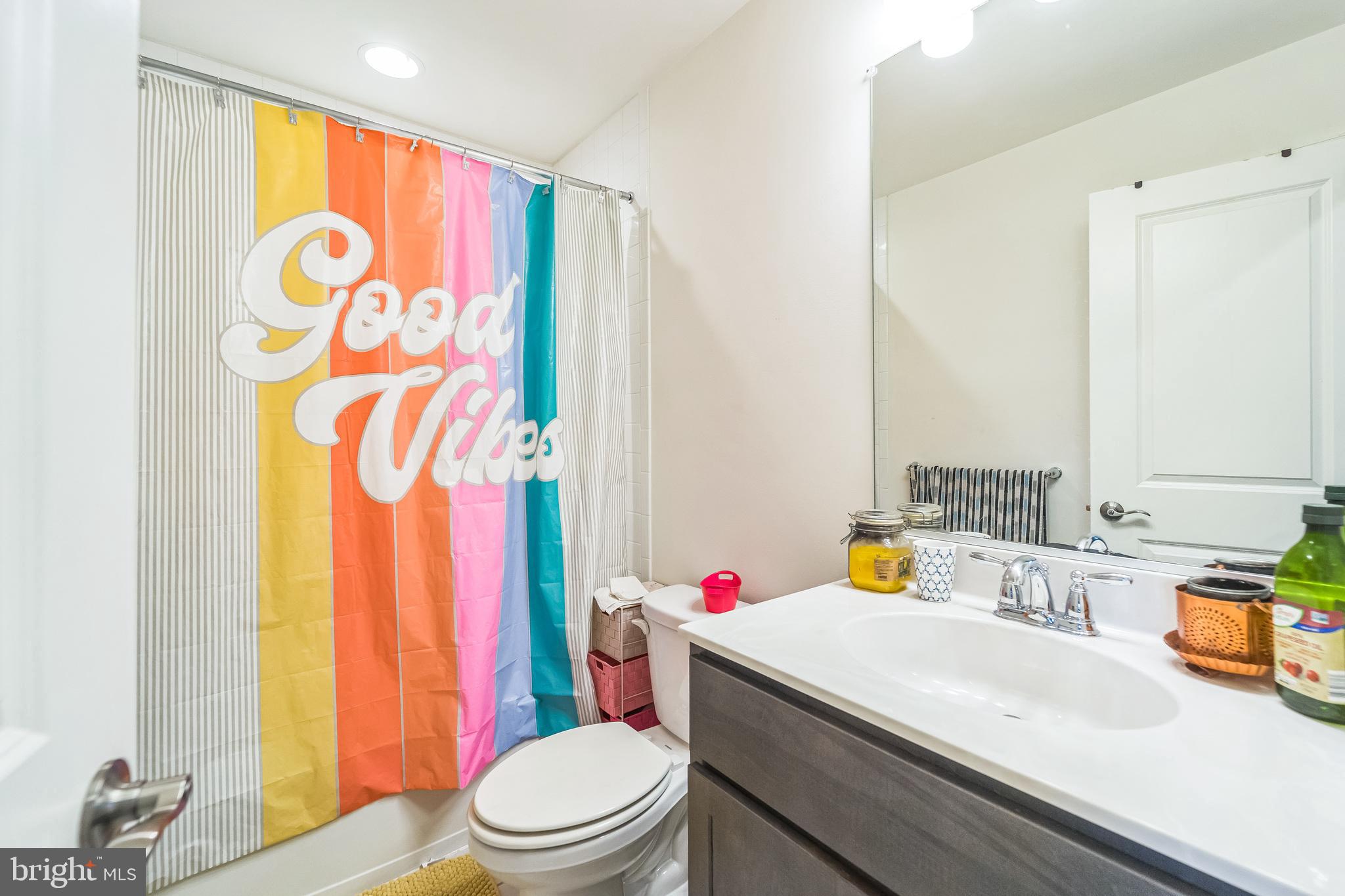 1408 Hudson View Road Essex, MD 21221 - Photo 30 of 31 Hall Bath- Bathroom 3