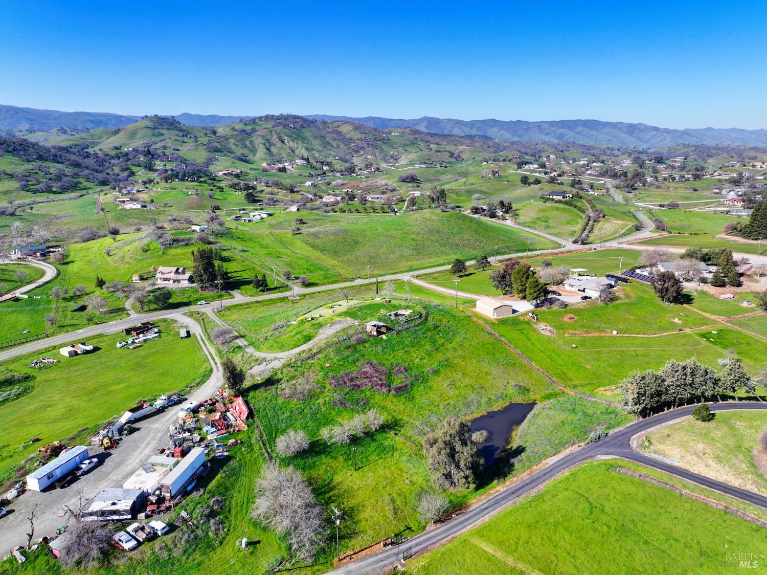 7668 English Hills Road Vacaville, CA 95688 - Photo 4 of 83